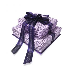 D-66 Top & bottom box with ribbon
